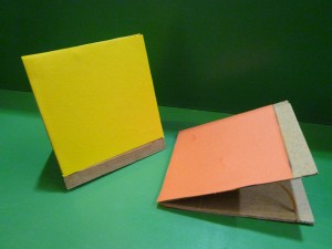 好きな絵を描いてもらい、オリジナルのメンコを作ります♪
